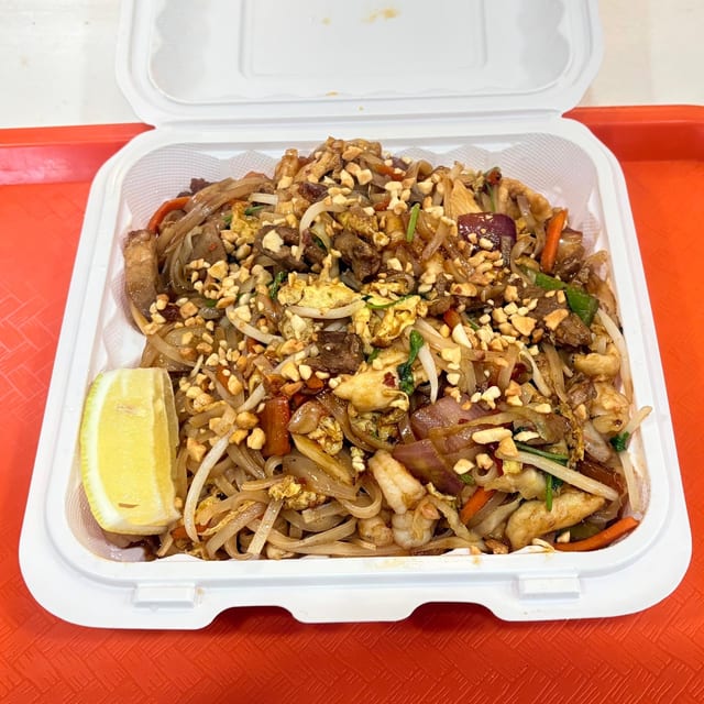 House Pad Thai.